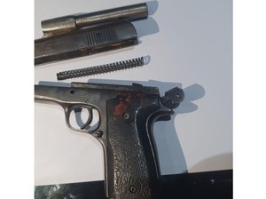 Polisi Sita 2 Pucuk Senpi dari Kelompok Perampokan Toko Emas di Serpong