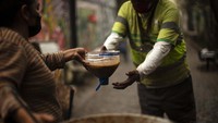 Dampak krisis pangan itu disebut cukup mengerikan. Bahkan, tercatat 19.700 orang meninggal setiap hari akibat kelaparan. Pablo Barrera/Anadolu Agency via Getty Images.