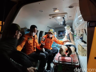 Cedera Saat Surfing di Mentawai, Jari Turis AS Putus