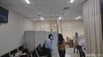 Potret Putri Candrawathi Cek Kesehatan di Bareskrim
