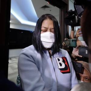 7 Gaya Istri Ferdy Sambo Berjaket Burberry Puluhan Juta, Kini Ditahan Polri 7 Gaya Istri Ferdy Sambo Berjaket Burberry Puluhan Juta, Kini Ditahan Polri