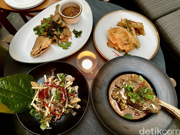 Queen's Head, restoran bar yang sajikan menu pan-asian