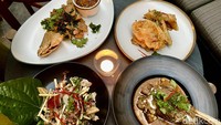 Menu makanan yang ditawarkan kini banyak yang berasal dari Thailand. Ada juga menu-menu India, Indonesia, dan lainnya. Harganya juga tak begitu mahal, mulai dari Rp 60.000-an. Foto: detikFood/Yenny Mustika Sari
