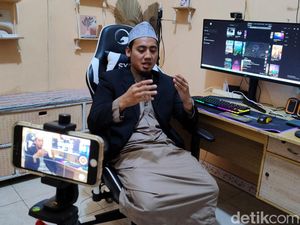 Viral! Ustaz Berdakwah Sambil Streaming Mobile Legends