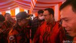 Gaya Anies Baswedan Berkemeja Loreng Pemuda Pancasila