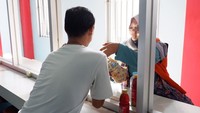 Kakanwil Kemenkumham Jatim Zaeroji mengatakan bahwa izin itu diberikan usai AV selesai menjalani isolasi selama sepekan (Foto: Dok. Humas Kemenkumham Jatim)