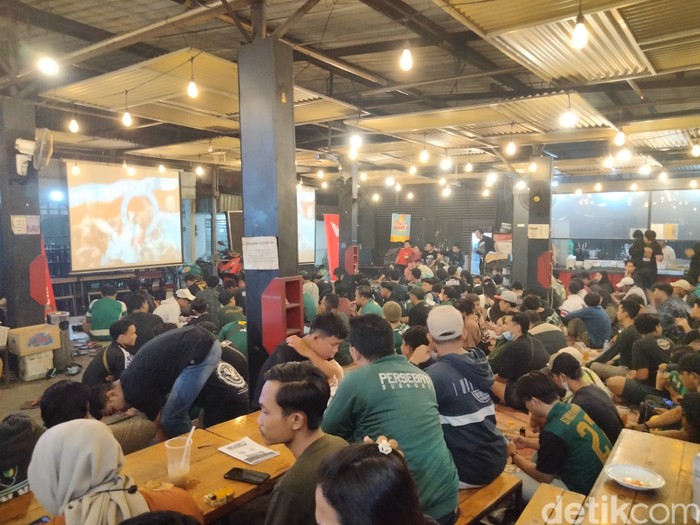 bonek nobar arema fc vs persebaya