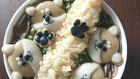 Tak hanya digoreng, dumpling buatan Nao pun sering dijadikan topping di atas mie udon. Kali ini dumpling nya diubah jadi bentuk anjing lucu. Foto: Instagram @nao2748