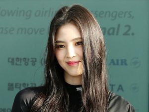 Han So Hee Tampil Edgy dengan Tindikan di Alis Usai Pamer Dua Tato Baru