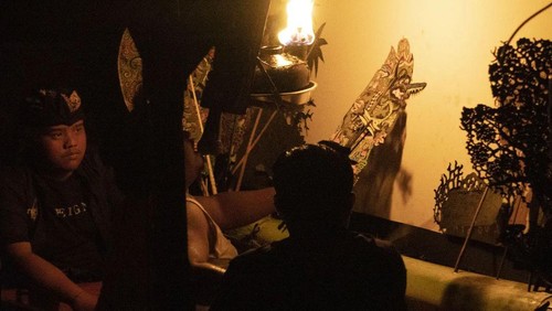 Ilustrasi - Bagi seorang dalang, perayaan Tumpek Wayang merupakan waktu untuk pelaksanaan Sang Hyang Ringgit atau Sang Hyang Tiga Wisesa.