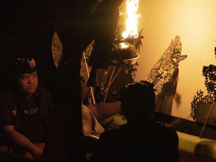 Ilustrasi - Bagi seorang dalang, perayaan Tumpek Wayang merupakan waktu untuk pelaksanaan Sang Hyang Ringgit atau Sang Hyang Tiga Wisesa.