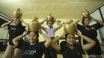 Kerja Keras Melestarikan Tarian Tradisional Khas Kalbar