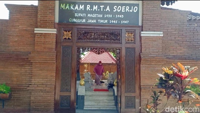 Makam Gubernur Suryo