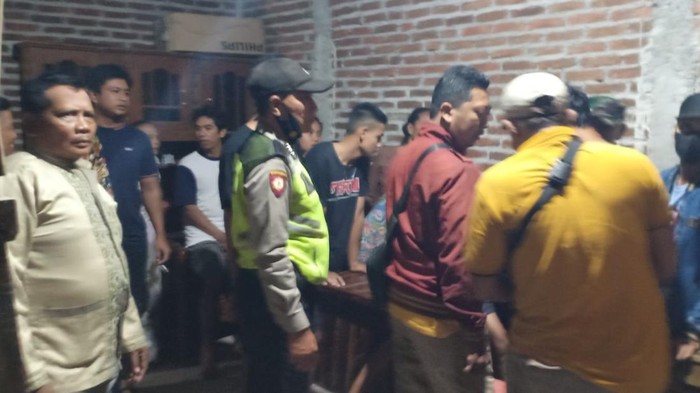 Pelaku pencurian motor diamankan warga dan polisi