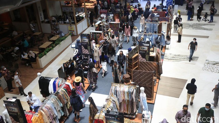 Ramai-ramai Peringati Hari Batik lewat Pameran Memperingati Hari Batik Nasional yang jatuh pada tanggal 2 Oktober 2022, Kota Kasablanka turut serta merayakannya dengan menggelar event βIndonesia Batik Heritage 2022.