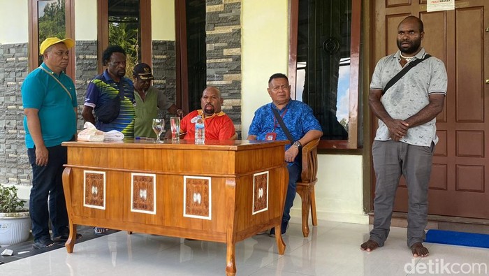 Suasana di kediaman Gubernur Papua Lukas Enembe.