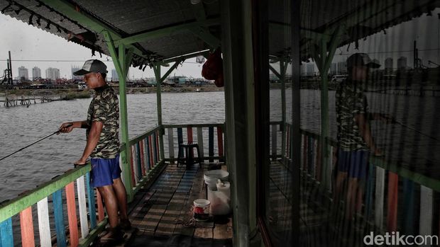 Banyak faktor yang menyebabkan Jakarta bakal tenggelam. Diantaranya perubahan iklim, ledakan penduduk hingga eksploitasi air.