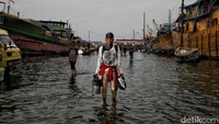 Saat ini Pemprov DKI Jakafta ingin mendorong adanya peraturan daerah (Perda) terkait dengan penggunaan air tanah ini demi menyelesaikan permasalahan tersebut.