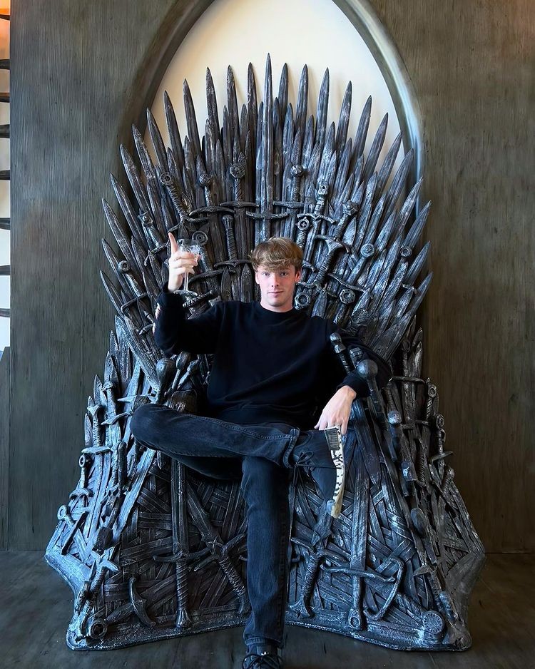 TikToker Daniel Mac TikToker Daniel Mac yang videonya bikin bos Apple dipecat
