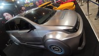 Atta bilang Avanza listrik ini desainnya dibantu oleh desainernya mobil Justin Bieber, West Cost Custom. Foto: Septian Farhan