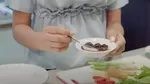 Potret Dapur Anissa Aziza Lengkap dengan Alat Masak Canggih