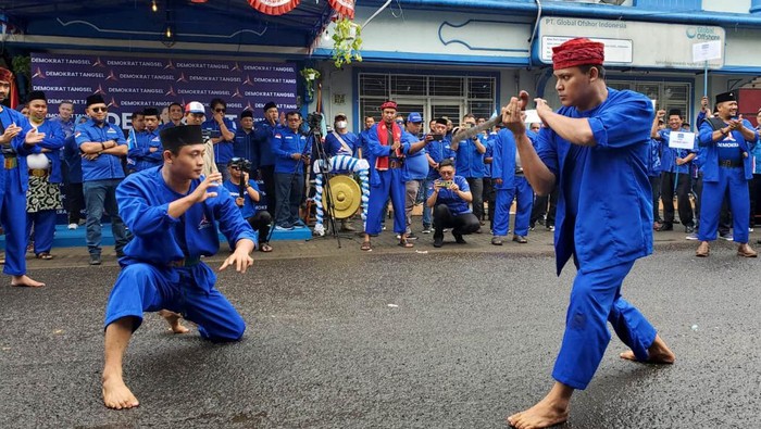 Jelang 2024, PD Tangsel Geber Pendaftaran Balon Legislatif Partai Demokrat Kota Tangerang Selatan (Tangsel) membuka pendaftaran bakal calon legislatif (Bacaleg) DPRD Kota Tangsel untuk perhelatan Pemilu 2024.