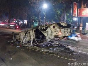 Belasan Mobil Rusak Sebab Kerusuhan Usai Arema Vs Persebaya, Ditanggung Asuransi?