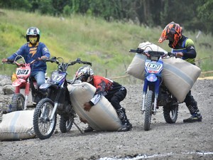 Pesta Panen Padi di Soppeng Dimeriahkan Lomba Balapan Ojek Gabah