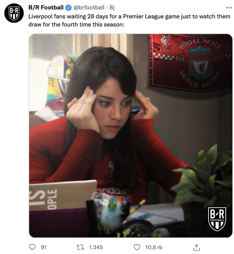 Meme Virgil van Dijk iseng edit netizen mirip Harry Maguire karena penampilannya yang burusak saat membela Liverpool.