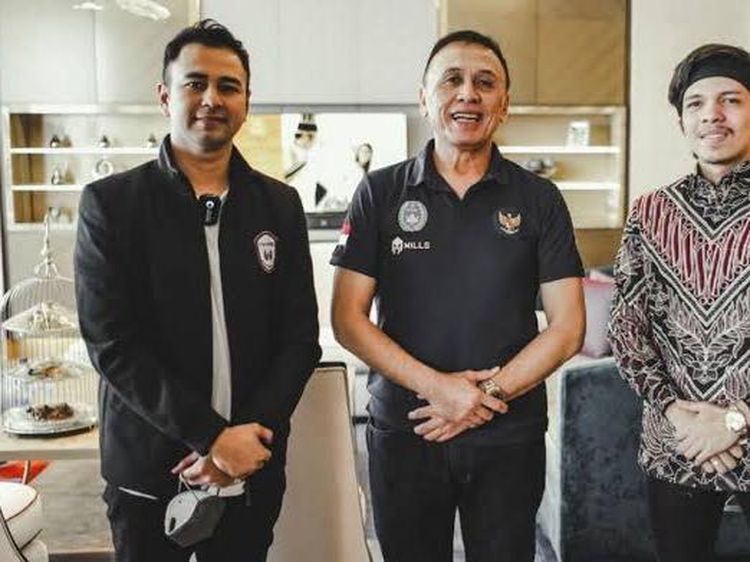 Momen Ketua PSSI, Iwan Bule Saat Makan Bareng Atta Halilintar dan Raffi Ahmad