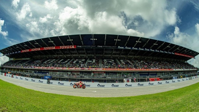 BURIRAM, THAILAND - 2022/10/01: General view of Chang International Circuit during the Thailand Grand Prix in Buriram. (Photo by Amphol Thongmueangluang/SOPA Images/LightRocket via Getty Images)