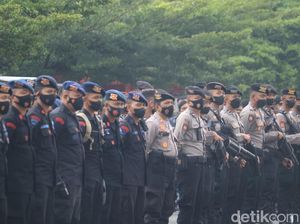 2.572 Aparat Jaga Laga Persija Vs Persib di Stadion Patriot, Bekasi