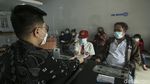 Potret Warga Seluas Cairkan Dana Program Indonesia Pintar