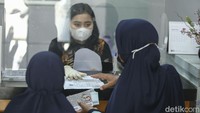 Meski berada di perbatasan negara anak-anak sekolah di Jagoi Babang dan sekitarnya dapat mencairkan dana PIP melalui bank BRI dengan mudah.