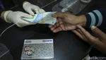 Potret Warga Seluas Cairkan Dana Program Indonesia Pintar