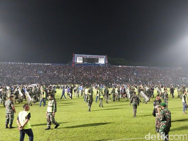 Potret Kerusuhan di Stadion Kanjuruhan