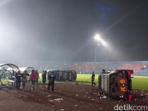 Mengenang Tragedi Kanjuruhan dan 135 Nyawa Suporter Melayang