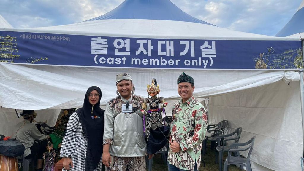 Top! Wayang Golek dari Bandung Tampil di Baekje Cultural Festival