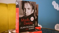 Buku harian Alan Rickman ini berisi catatan sejak tahun 1993 hingga tahun 2016 yang memuat tentang kehidupan pribadi hingga citra publiknya. (Foto: Dave Benett/Getty Images) 