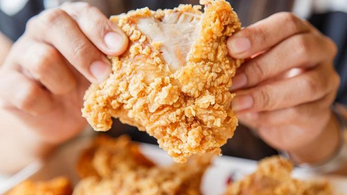 5 Ayam Goreng Krispi Ini Viral di Media Sosial