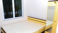Rusun ini telah dilengkapi dengan tempat tidur hingga lemari.