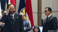 Paloh mengatakan NasDem resmi akan mengusung Anies Baswedan sebagai calon presiden di Pemilu 2024.