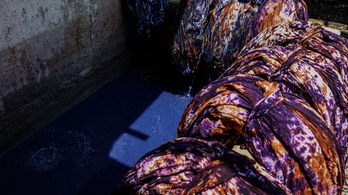 Buat yang Belum Pernah Lihat, Nih Proses Bikin Batik Tradisional