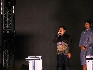 Di Konser Westlife, Cak Imin Pimpin Doa bagi Korban Tragedi Kanjuruhan