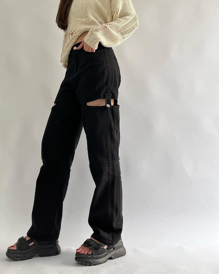 celana jeans untuk nonton konser