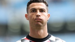 MU Digasak Man City, Ten Hag Dituding Tak Hormati Ronaldo