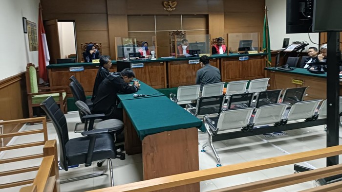Eksepsi Terdakwa Kasus Korupsi Bank Banten Ditolak.