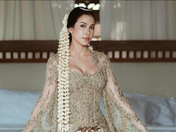 7 Potret Estelle Linden Nikah Pakai Kebaya Terinspirasi Kepakan Sayap Merpati