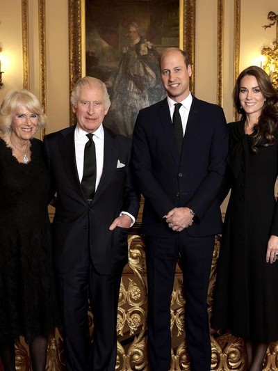 Foto terbaru keluarga kerajaan Inggris setelah Ratu Elizabeth II meninggal Foto terbaru keluarga kerajaan Inggris setelah Ratu Elizabeth II meninggal