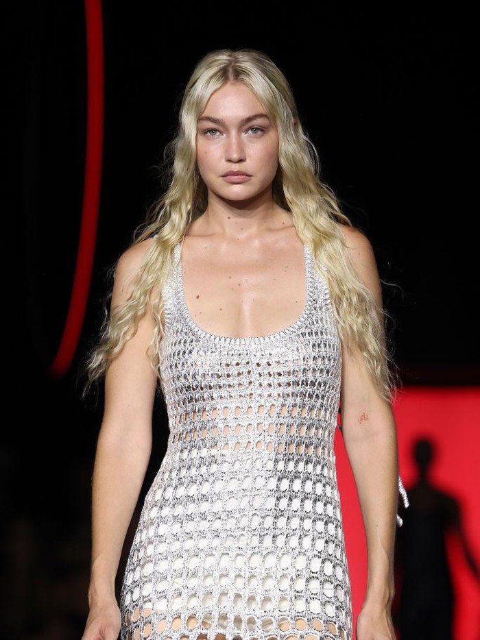 PARIS, FRANCE - SEPTEMBER 30: Model Gigi Hadid is seen on September 30, 2022 in Paris, France. (Photo by Marc Piasecki/GC Images)